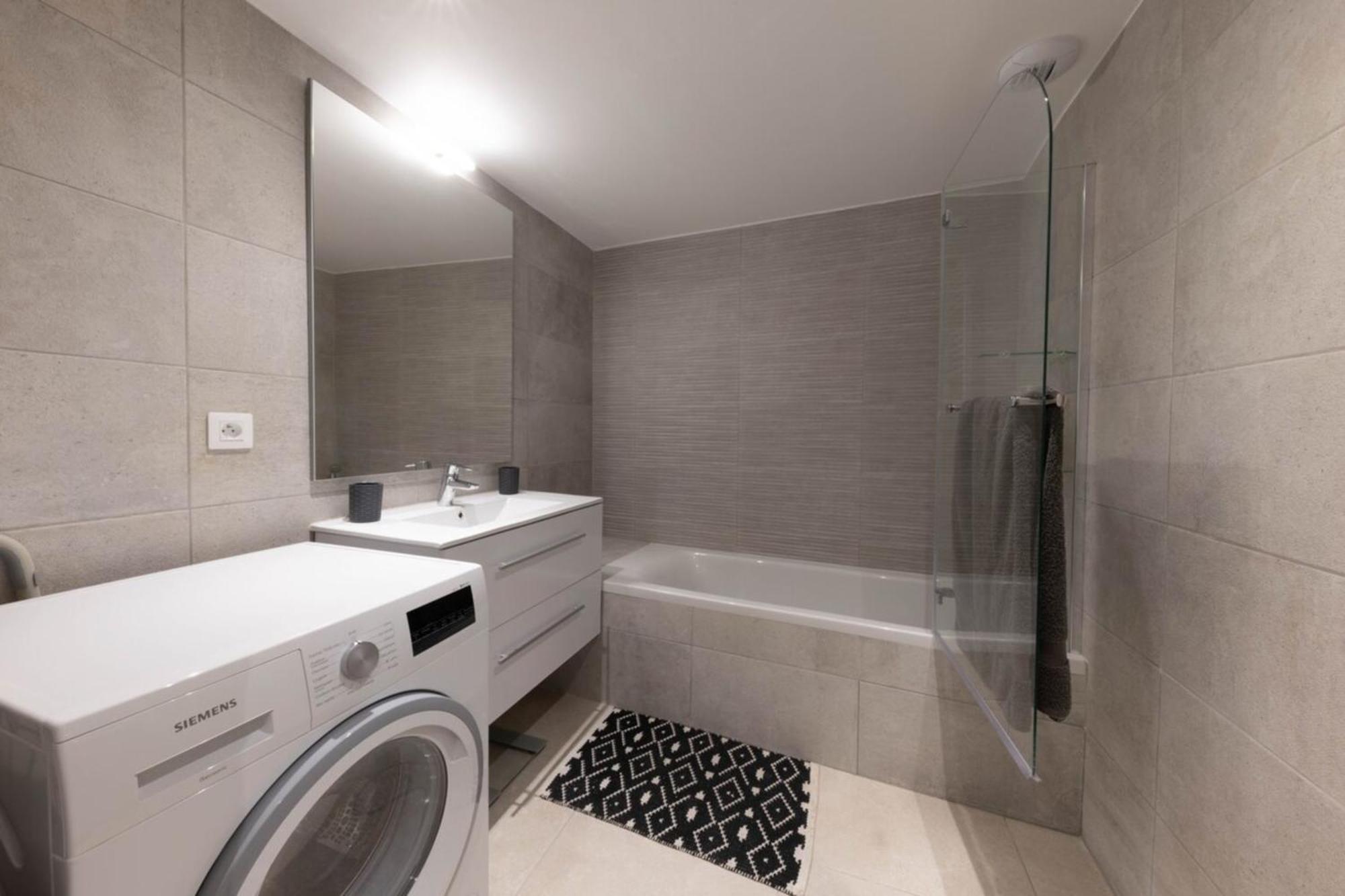 06Ah - Superb Waterfront T2 - Swimming Pool Apartment Villeneuve-Loubet Luaran gambar